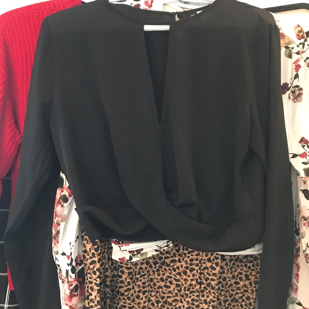 Crop tops - Picture 2 of 2